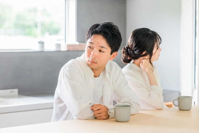 店の売上がおもったより少ない…俺「もっとあるはずなのに…」妻『消費税も上がったし仕方ないんじゃない？』→ある日妻に来ているカードの請求額をみると…