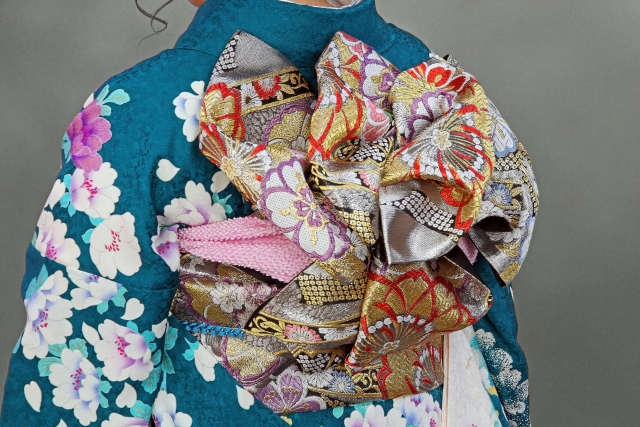 私達の結婚式で→コトメ「華がなくて可哀想だから私が振り袖着てあげる。うふふ」→結果…