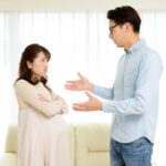 旦那の連れ子が私の首をしめてきたので、離婚を申し出たら → 旦那「アイツは義実家に送還＆絶縁するから！離婚しないで！」 私「…分かった」 → しかし…