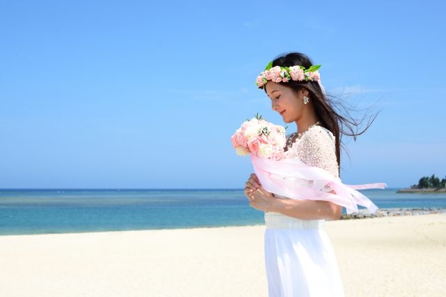 社内恋愛で結婚した同僚の式が悲惨…沖縄で挙式したのだが…